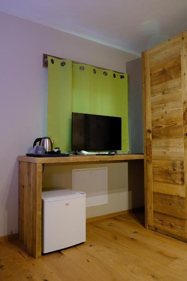 Arlette Chambres D'Hotes Gignod Exterior foto